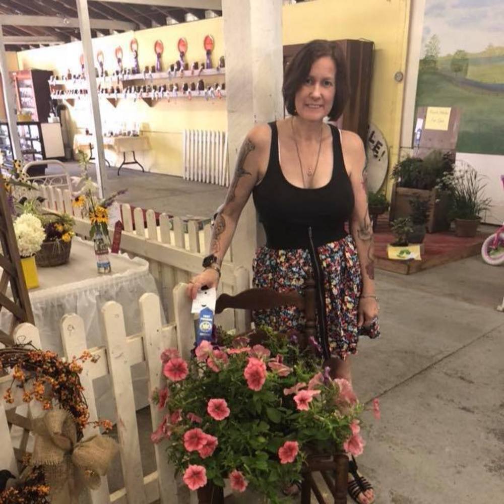 Meet your Posher, Deneen